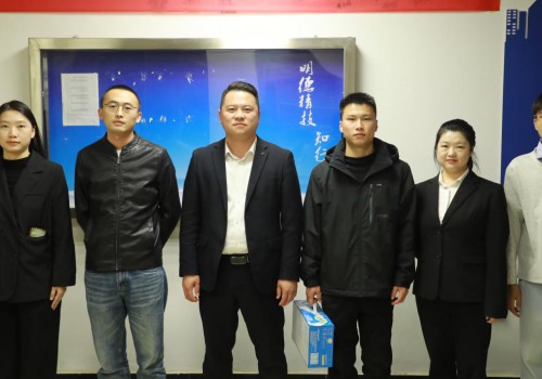 情暖宿舍夜，关怀润心田 —— 福州万通校长带队走访宿舍送温情