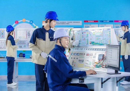 年轻人转行学什么？重庆万通PLC自动化技术必须冲！热门赛道+高需求，职业逆袭超简单！